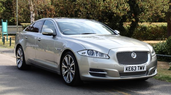A Beautiful 2013/63 Jaguar XJ 3.0 V6 Supercharged Premium Luxury, Petrol with only 26000 Miles From New.